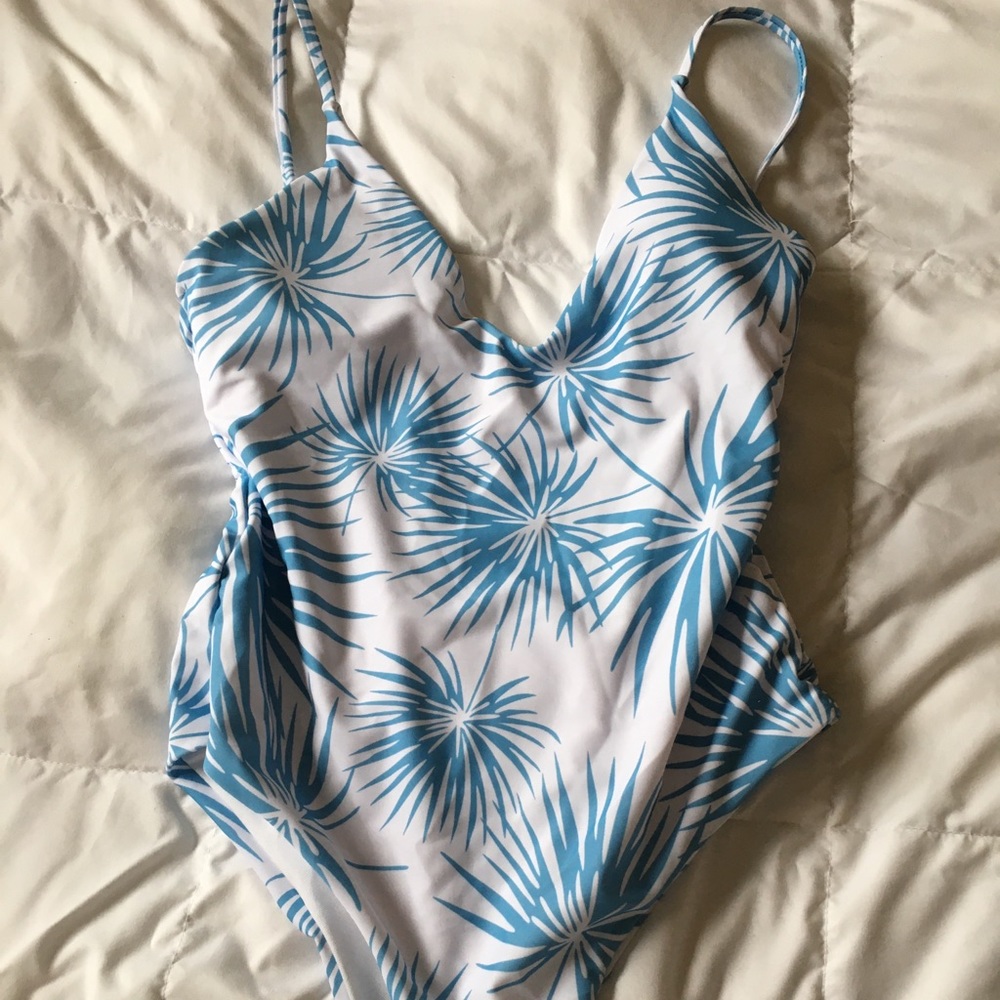 One piece bathing suit